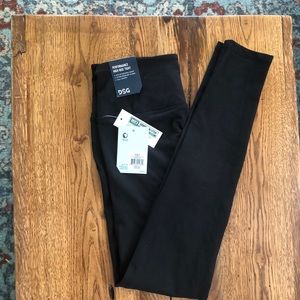 High waisted leggings